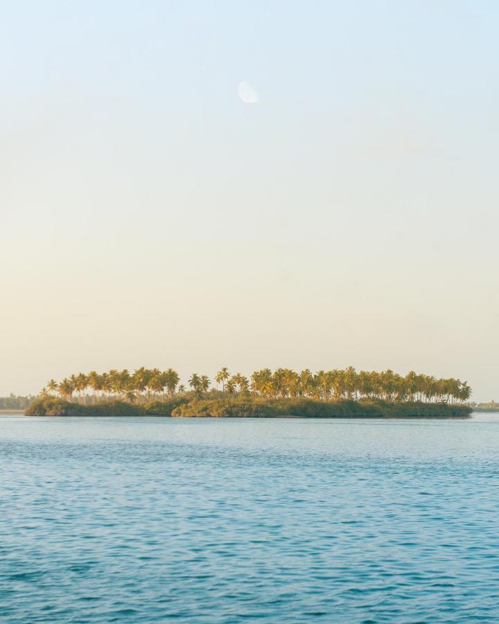 Fiyala Homestay Addu City ภายนอก รูปภาพ